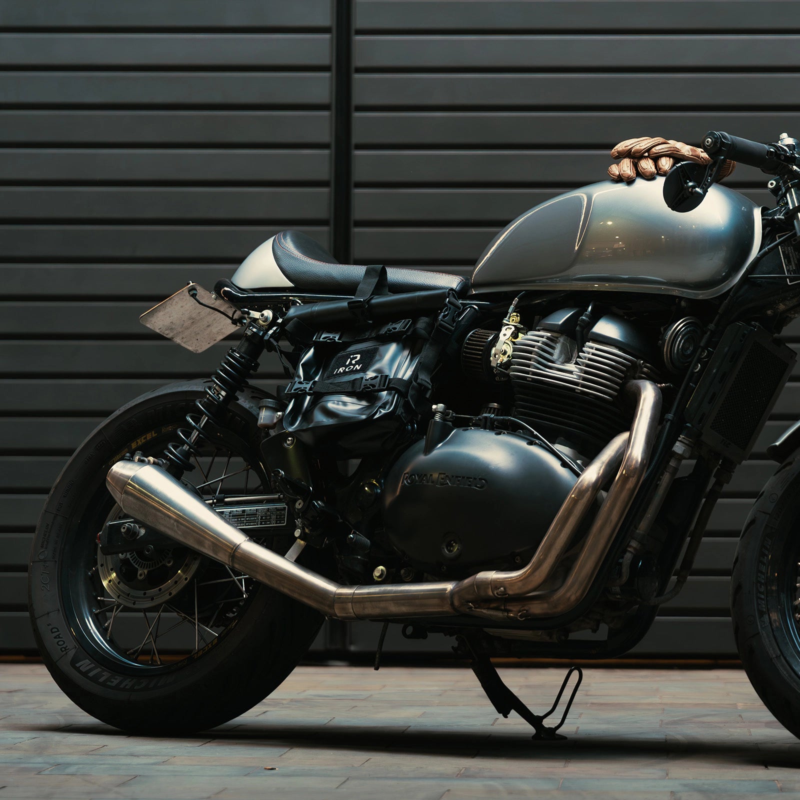 RIDEIRON コンパクト防水サドルバッグ | MB8006